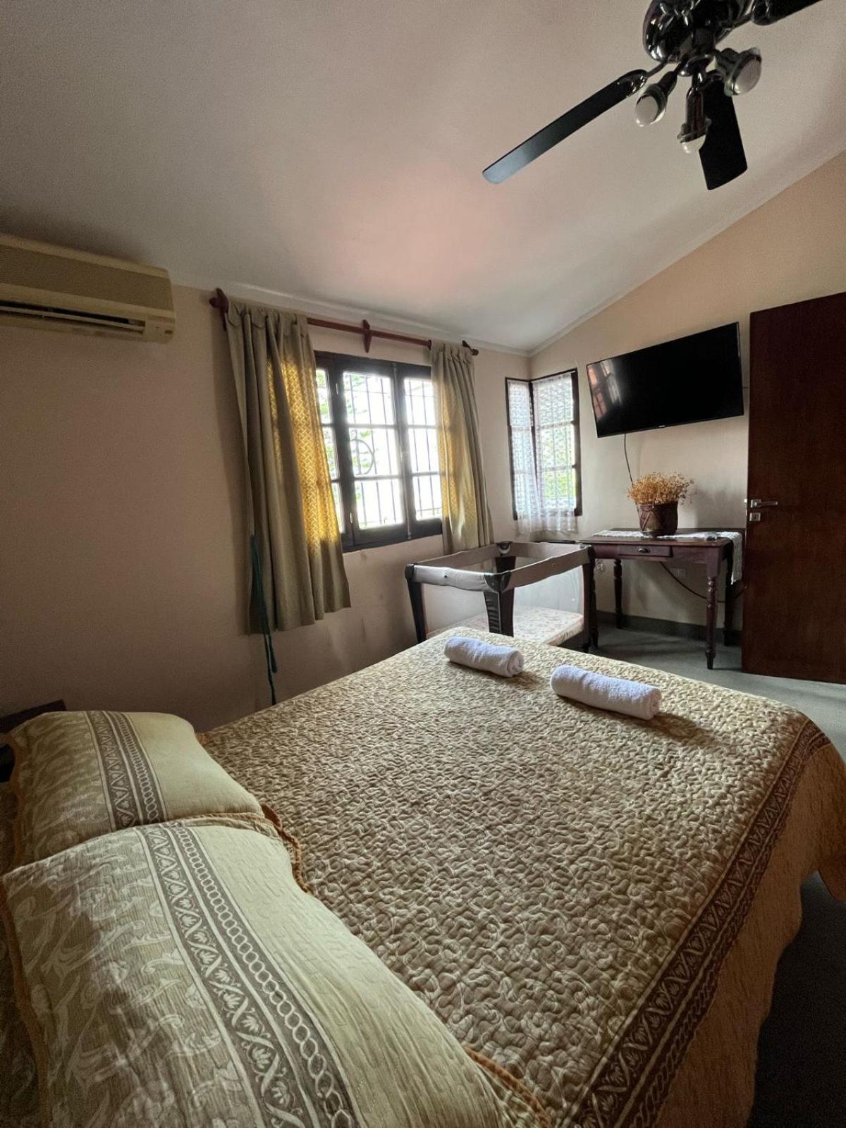 Casa Grand Bourg Con Magnífica Vista Y Pileta *