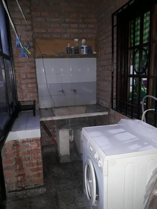 Casa Grand Bourg Con Magnifica Vista Y Pileta *