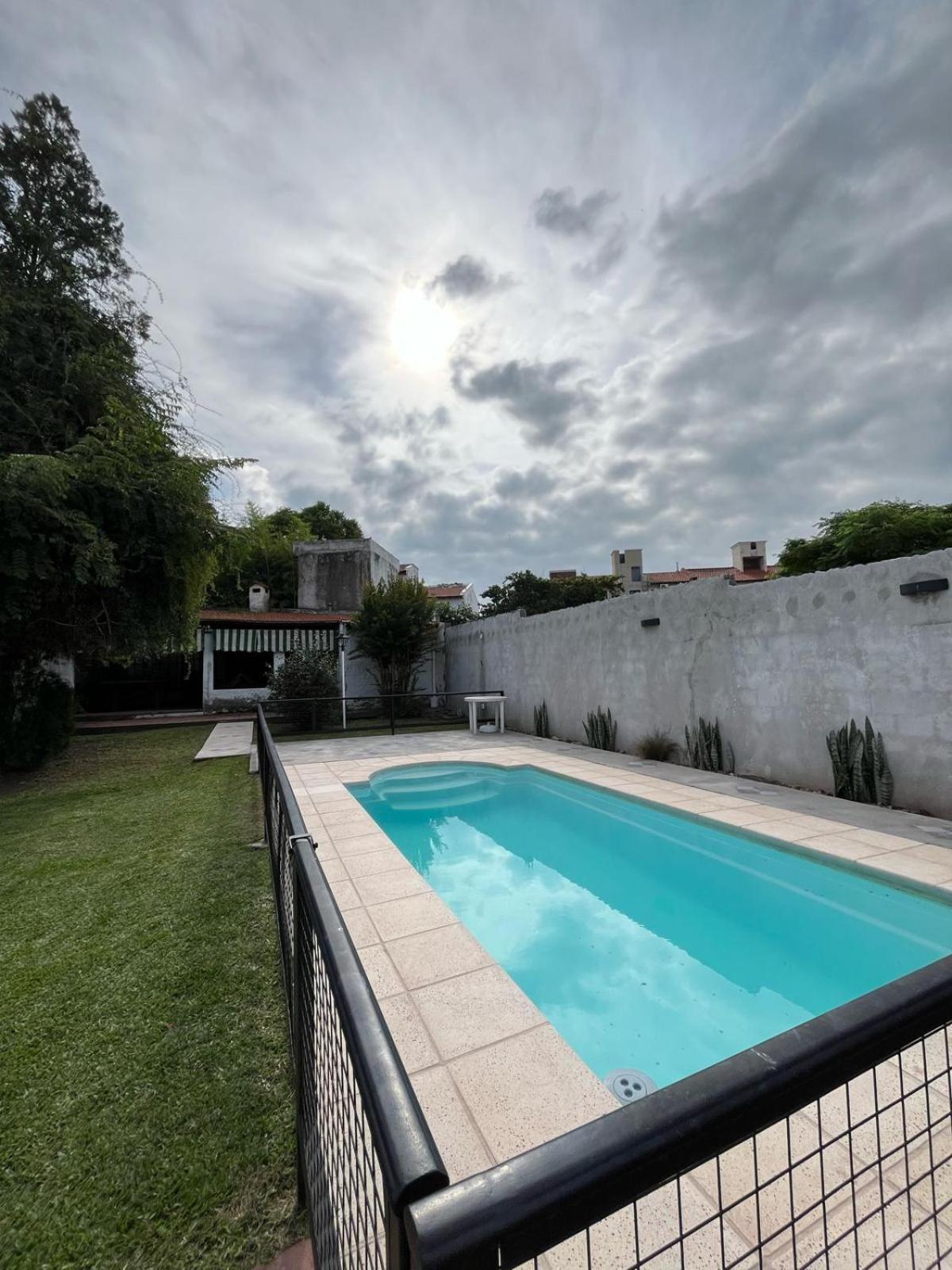 Casa Grand Bourg Con Magnifica Vista Y Pileta Holiday home