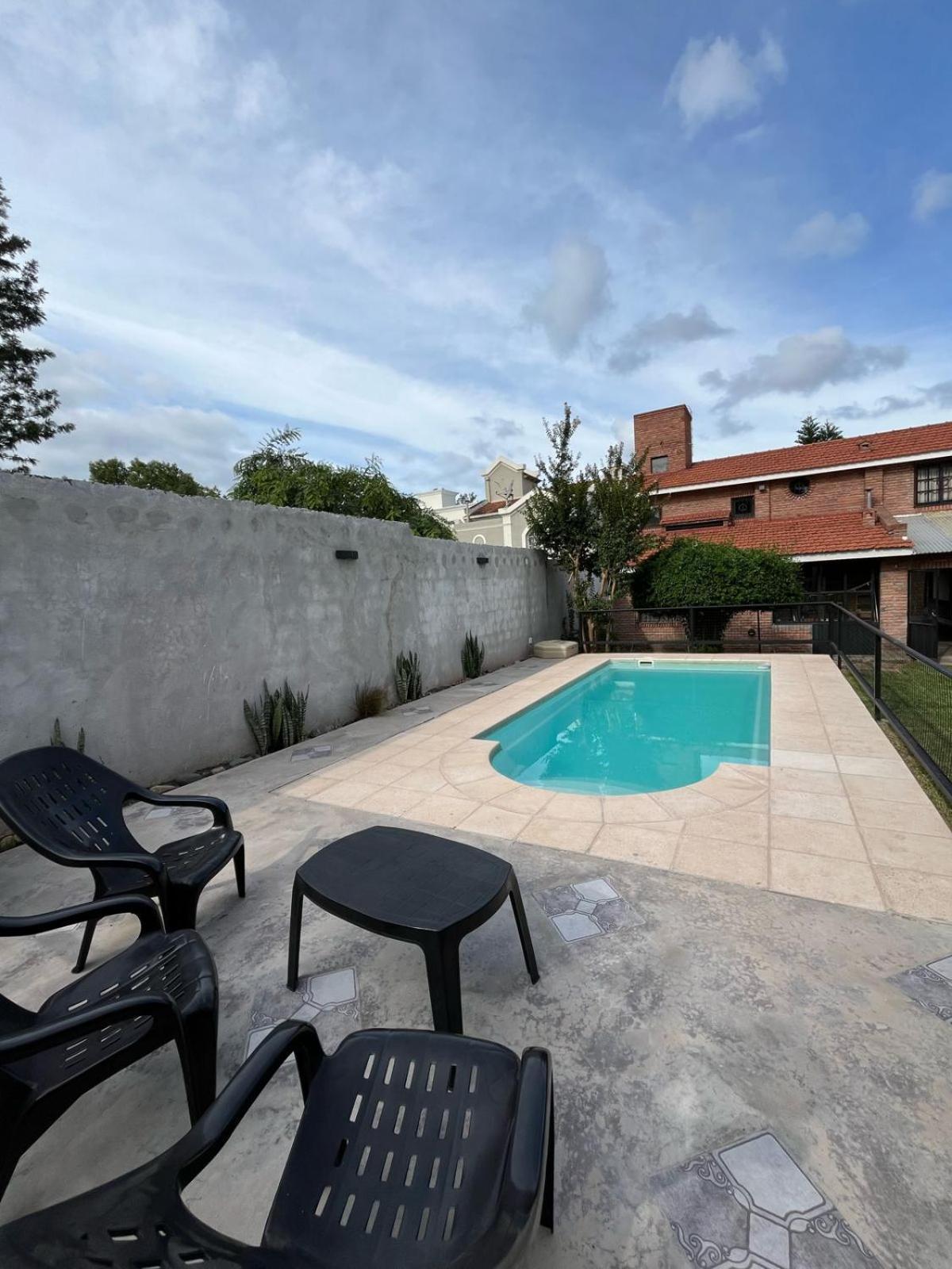 Casa Grand Bourg Con Magnifica Vista Y Pileta